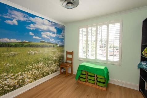BEDROOM 4/STUDY