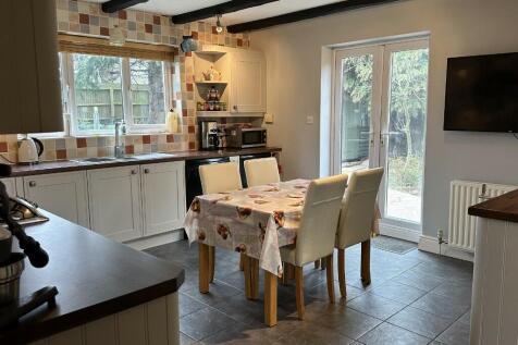 Fitted Kitchen