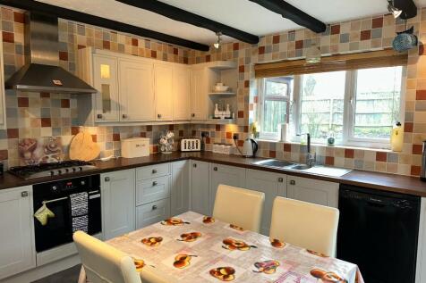 Fitted Kitchen