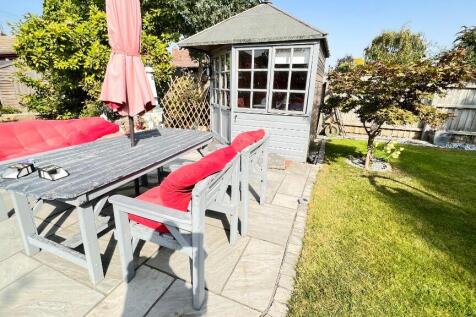 Patio/Summer House