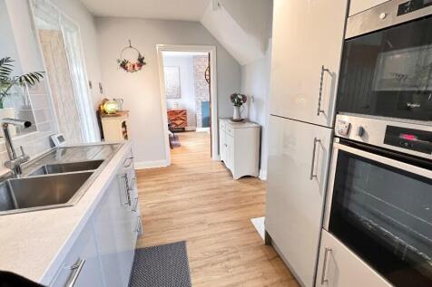 Fitted Kitchen