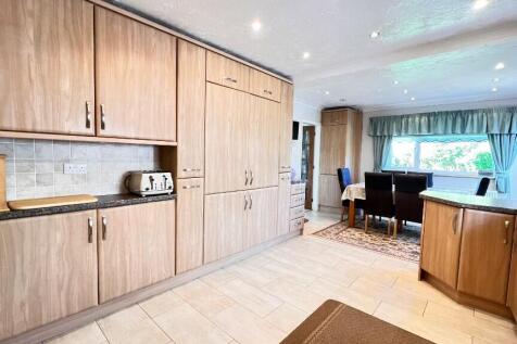 Fitted Kitchen/Diner