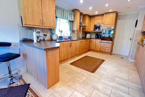 Fitted Kitchen/Diner
