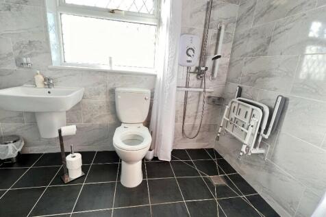 Shower Room/w.c.