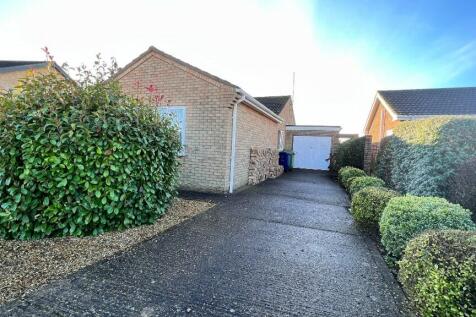 Garage/Driveway