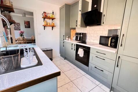 Fitted Kitchen