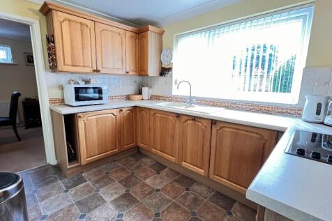 Fitted Kitchen