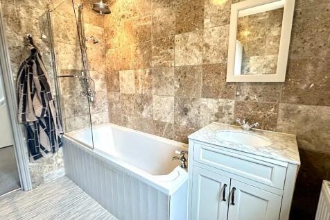 Bathroom/w.c.