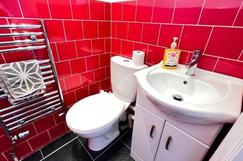 Cloakroom/w.c.