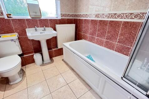 BathroomShower/w.c.