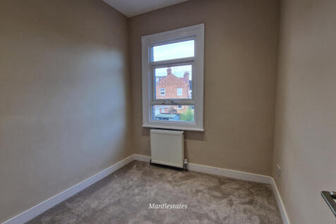 BEDROOM (2)