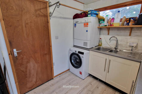 UTILITY AREA