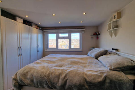 LOFT BEDROOM