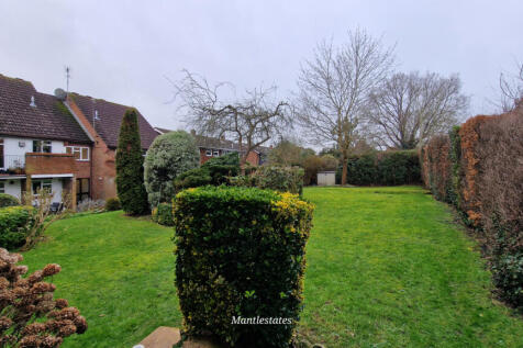 COMMUNAL GARDENS