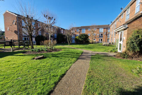COMMUNAL GARDENS