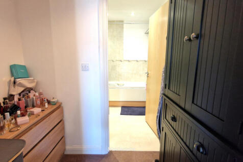 WARDROBE AREA