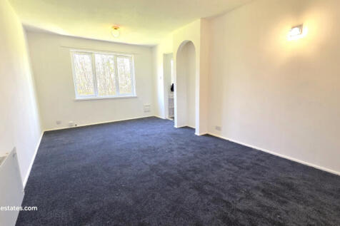 2 Bedroom Ground Floor Flat