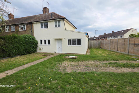 4 Bedrom End of Terraced House