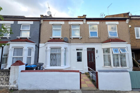 3 Bedroom Terraced House