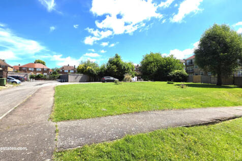 COMMUNAL GARDENS