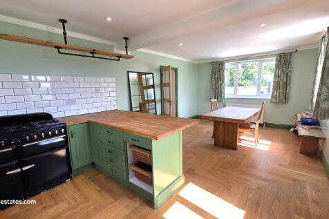 KITCHEN - DINER