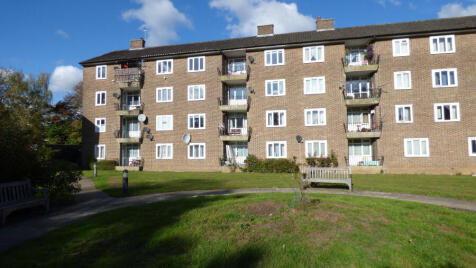 2 Double Bedroom 2nd Floor Flat For Rent