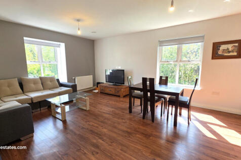 2 BEDROOM FLAT