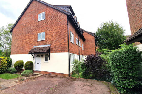 2 BEDROOM GROUND FLOOR FLAT
