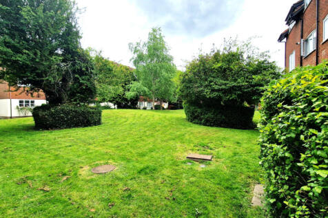 COMMUNAL GARDENS