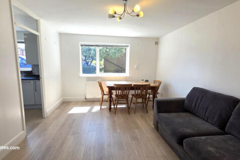 2 Bedroom Ground Floor Flat