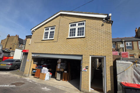 Spacious Office To Let