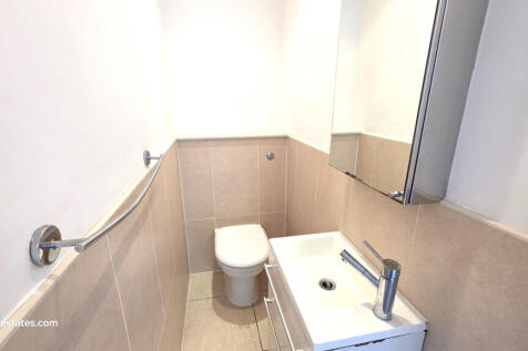 EN-SUITE WC