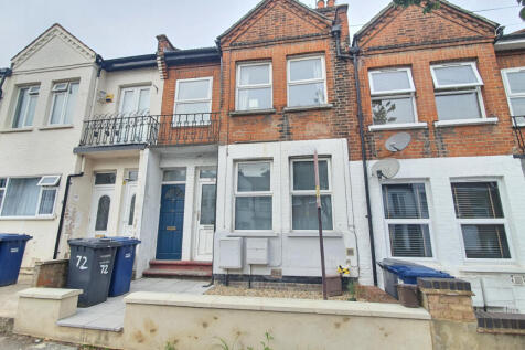 2 Bedroom First Floor Maisonette