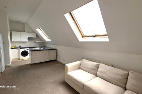 KITCHEN-LOUNGE