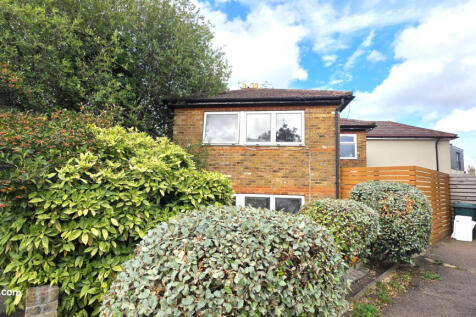 2 Bedroom Flat on 2 Levels
