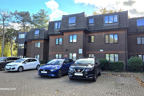 1 bed flat to rent Woodridge Close, Enfield EN2