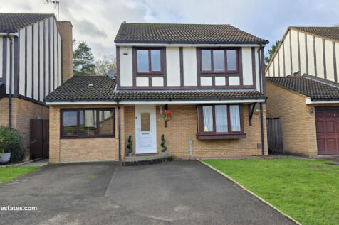 4 bed detached house for sale Conifer Close, Goff