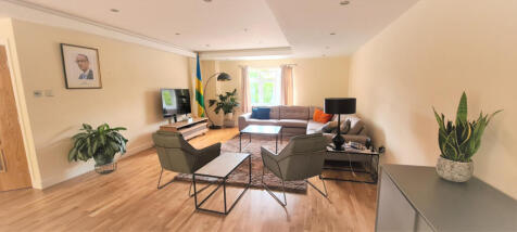 LOUNGE - DINING AREA