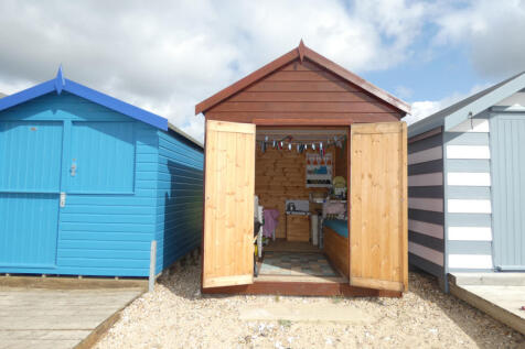 Front Row beach hut for Sale