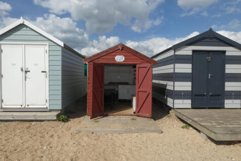 Front Row Beach hut
