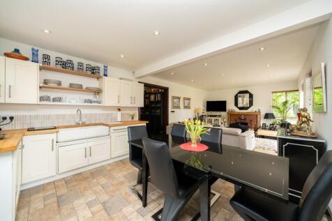 Kitchen_Family