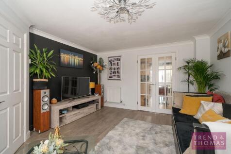 Living Room (3)