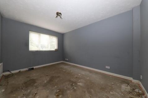 Living Room (2)