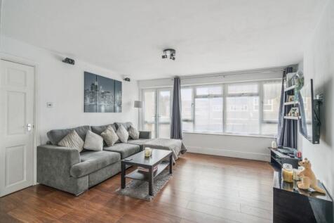 Living Room (3)