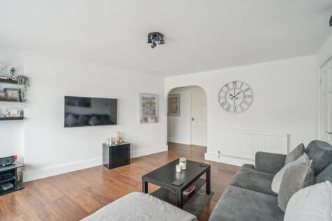 Living Room (2)