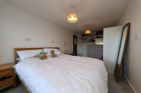 Bed 1 (2)