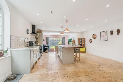 Kitchen_Dining