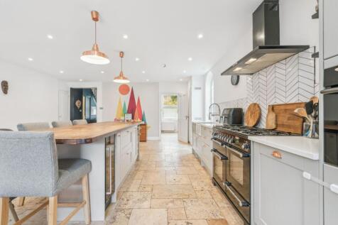 Kitchen_Dining (5)
