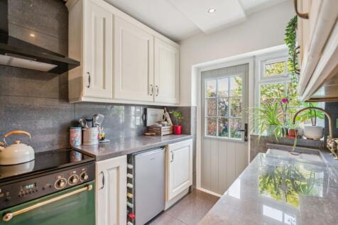 Kitchen (2)