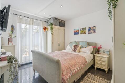 Bed 1